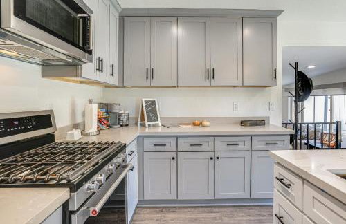 Relax Fireside Prescott Retreat with Hot Tub! - Foto 8