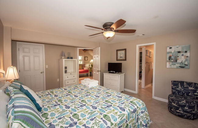 Spacious Ocean View Home w/ New Furniture, Huge Deck, & Wifi - Foto 5