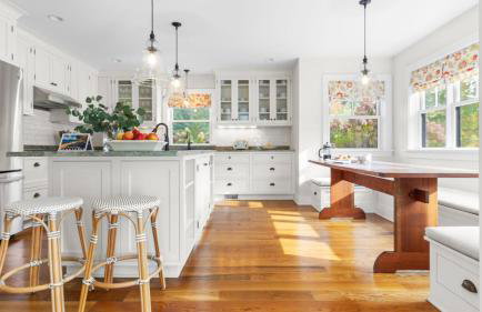 Modern Berkshires Farmhouse w Porch Fireplace Views Beaver Creek by AvantStay - Foto 4