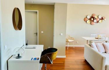 Renovado com AC, 2 WC completos, terraço e garagem - Foto 47