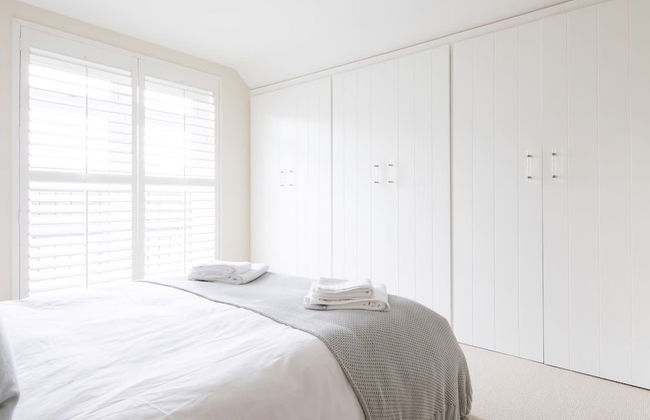 Superior House for 6 Near Beach w Parking Garden - Foto 27