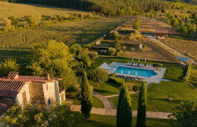 Villa in Tuscany With Pool & Panoramic Views - Photo 29