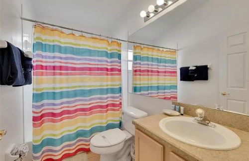 5BR 4BA Near Disney, Pool, Sauna, Pets Allowed - Foto 16