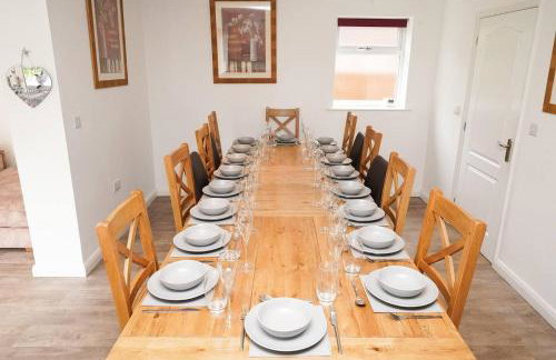 Rent My Spa Home with Pool table Hottub and Sauna - Foto 9