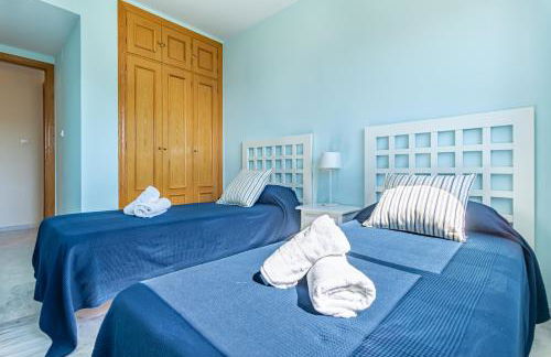 Sun & Sand Beach Apartment - Photo 19