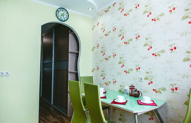 Apartments 5 Zvezd Microrayon Sovetskiy - Photo 9