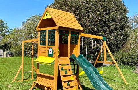 Putsborough Manor 3 Self Catering Cottages with Beach a short walk, dog friendly all year, On site Tennis, Play Area, Paddock, Spa baths, BBQ, Private Gardens, Superfast WIFI - Photo 44