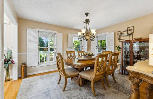 Hoosier Estate - Steps to IU - Photo 13