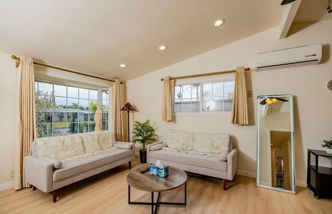 Modern Luxury in San Gabriel Valley Retreat - Foto 8