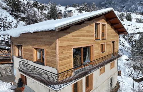 Très belle maison spacieuse et lumineuse, vue sur la station de Risoul et de Vars - Foto 4