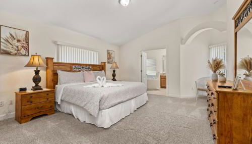 Peaceful yet perfect location, private pool home - Foto 3