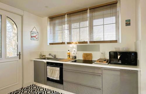 Maison rénovée avec jardin, proche plage Kerleven, 8 pers, Golf Cornouaille à 1.8 km - FR-1-481-153 - Foto 2