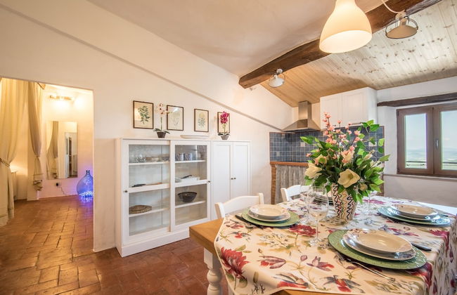 Apartment in the Heart of Radicondoli With Views Over the Hills and Wi-fi - Foto 1