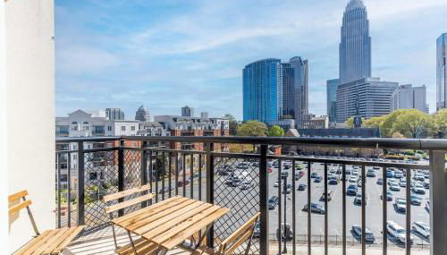 3BR Modern Downtown Apartment with Gym & Office - Foto 4