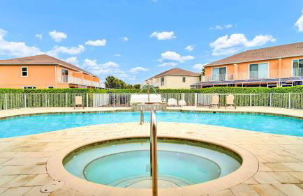 Trendy Thematic 3BR Townhouse with Private Pool - Foto 44