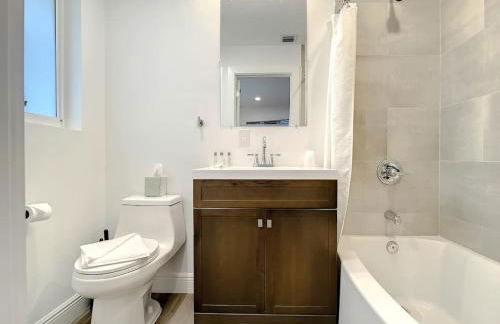 Luxe 6 Bed Heated Pool Villa I 5 min to Beach I BBQ - Foto 80