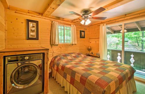 Lakefront Cumberland Cabin with Dock and Fire Pit! - Foto 14