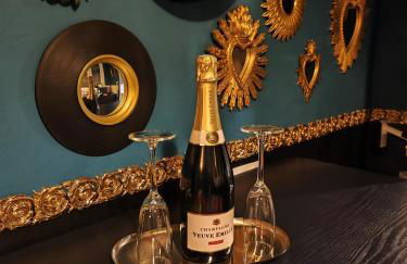 Love Room - Le Donjon des désirs - Foto 4