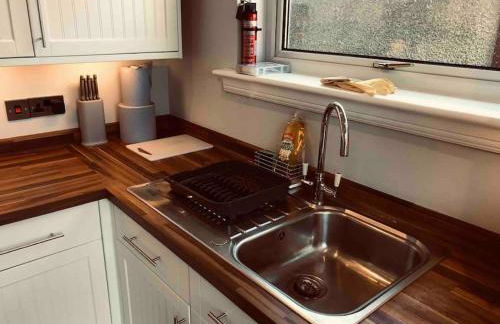 Cosy Home with Free Parking Near Edinburgh St Andrews M90 & Amazon - Foto 23