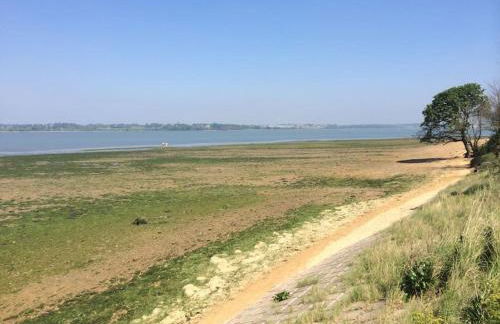 Charming Tudor riverside house - Foto 69