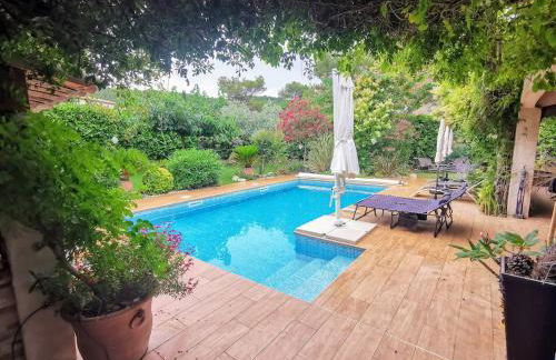 BELLE VILLA Piscine 120 m2, 8 pers, 3 belles chambres Près d'Aix-en-Provence - Foto 9