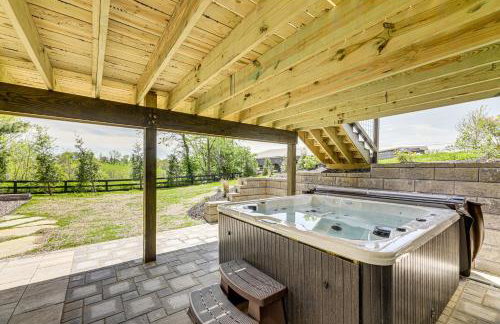 Dry Ridge Farmhouse with Hot Tub and Game Room! - Foto 28