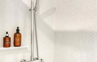 LeonAlba House Private Villa Private rooftop Private Pool Private Andalusian Courtyard Free Parking BBQ 8 Guests - Foto 26