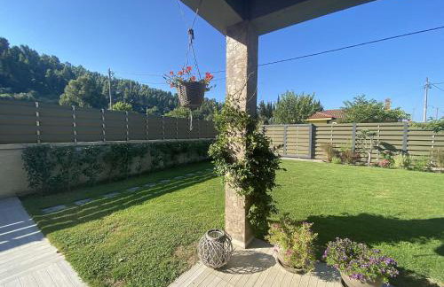 Villa ELi - Luxury Nature Getaway - Strategically located for Beach Exploration - Onsite Power for Electric Vehicle - Foto 7