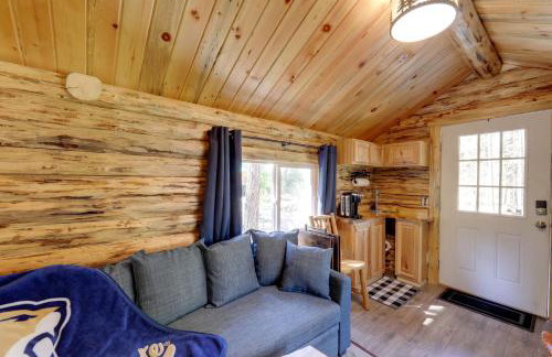 Day Trip to Glacier NP Nature-Packed Cabin! - Foto 10