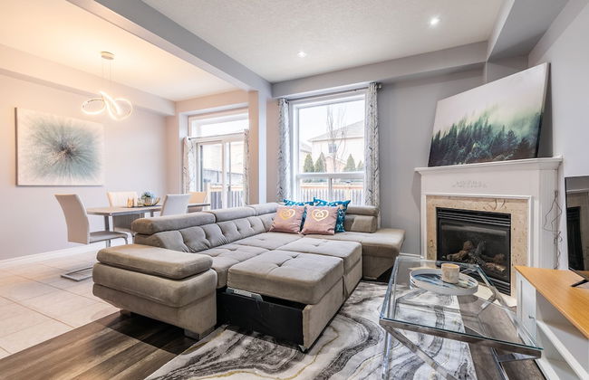 GLOBALSTAY. Modern 3-4 Bedroom Town - Photo 33