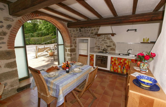 Holiday House Overlooking Lake Near Tuscany - Photo 26