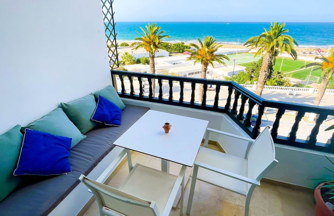 The Perfect View in Site Arch Ologique de Carthage - Foto 22
