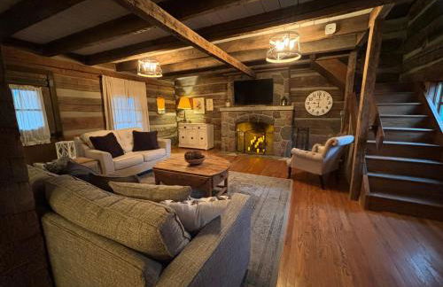 The Hilltop Cabin - Foto 19