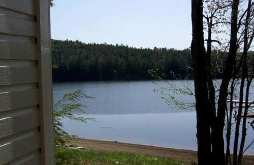 Lovely Lakeside Cabin Rental near Pharaoh Lake Wilderness Area in New York - Photo 14