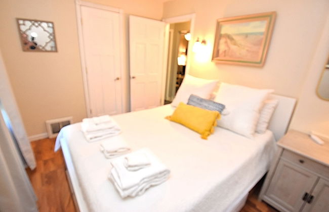 Extra Entertainment Space Just 7 Blocks to ND Campus 54211 - Photo 9