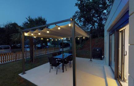 2 Bed House - Sleeps 4 - HotTub - Garden - Parking - Foto 7