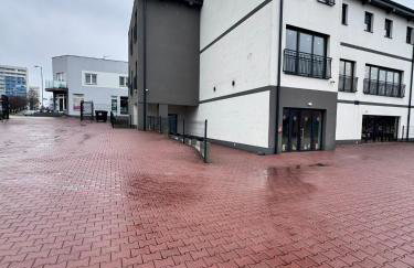 Modern Apartment in the Center of Żory - Photo 10