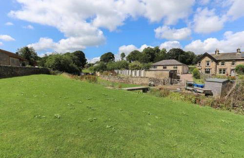 Wend Gardens Annx Carleton Skipton Pet friendly - Photo 23