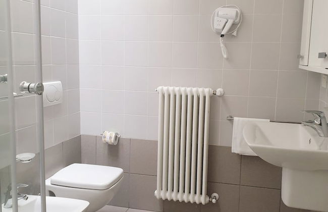 APPARTAMENTI CASA IDEALE LECCO - Foto 20