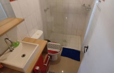 Sobrado em área tranquila - Foto 4