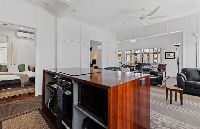 Crystal Cottage Cairns - Photo 22