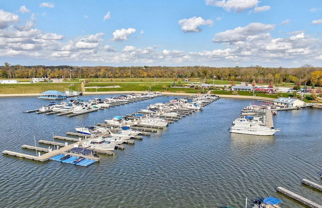 Hook, Wine, & Sinker - Photo 44