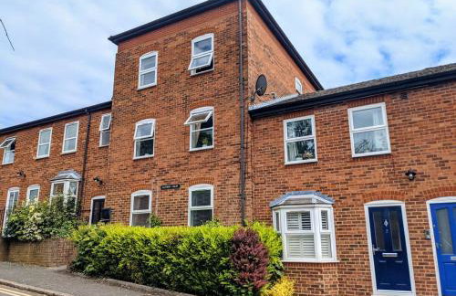 Saffron Court Apartments - Apt 14 - Photo 7