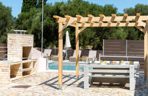 Waterway Luxury Residence-Apartment 1 - Photo 7