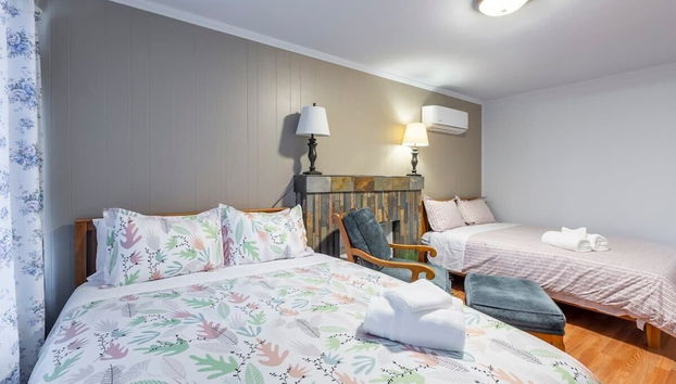 @ Marbella Lane 5BR House in Downtown Redwood City - Foto 2, Imagen principal