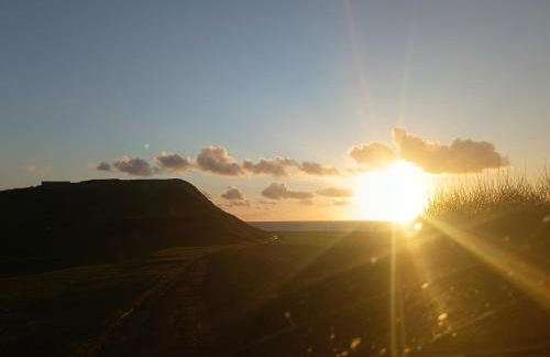 'Sunset Lodge' Peaceful Coastal Retreat with Hot Tub - Photo 12