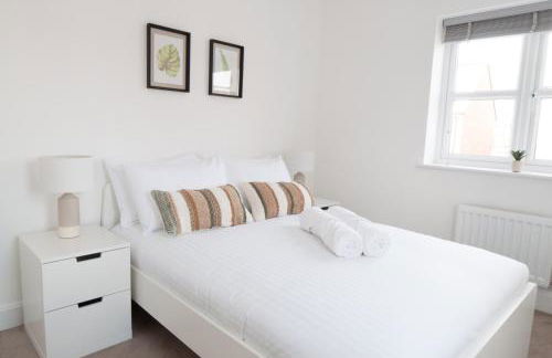 Lysander House - Modern, 4-Bed House, near Alton Towers - Foto 21