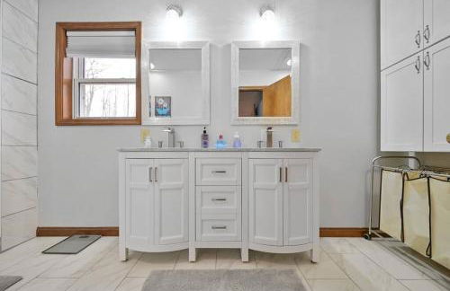 Poconos Peaceful Retreat - Families & Large Groups - Foto 34