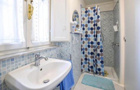 2 Bedroom Amazing Home In Massarosa - Foto 20