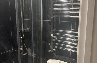 Double Room Ensuite in Croydon Family Home - Foto 10